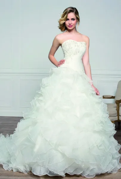 robe de mariée blanche à Sully-sur-Loire près de Gien dans le Loiret 45